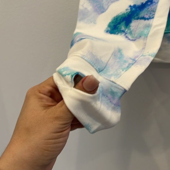 NWT All In Motion Women’s Teal Tie Dye Crewneck Pullover Sweatshirt Size SMALL - Picture 5 of 8